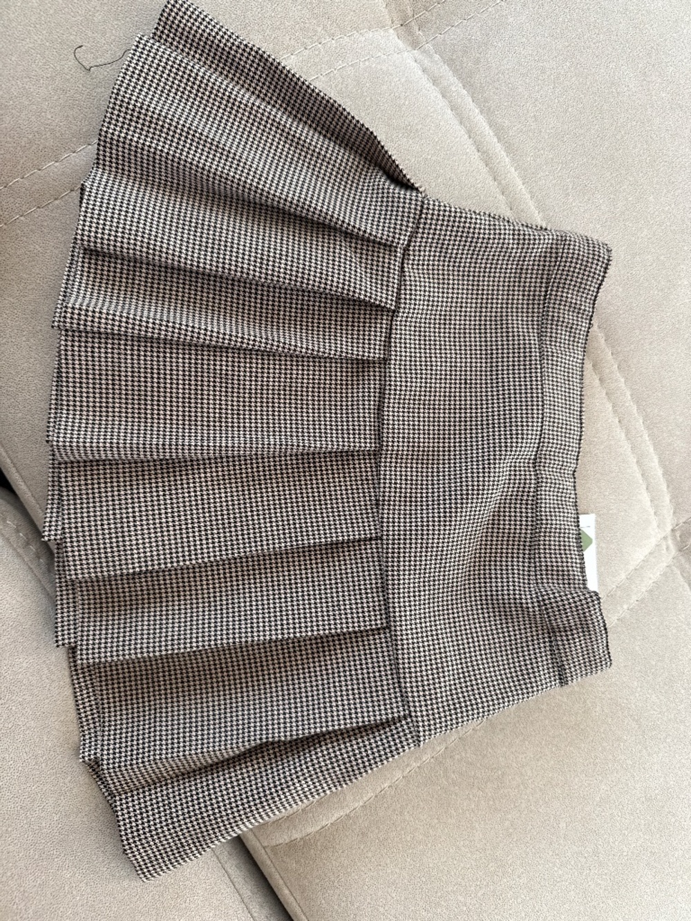 H&M skirt with tags